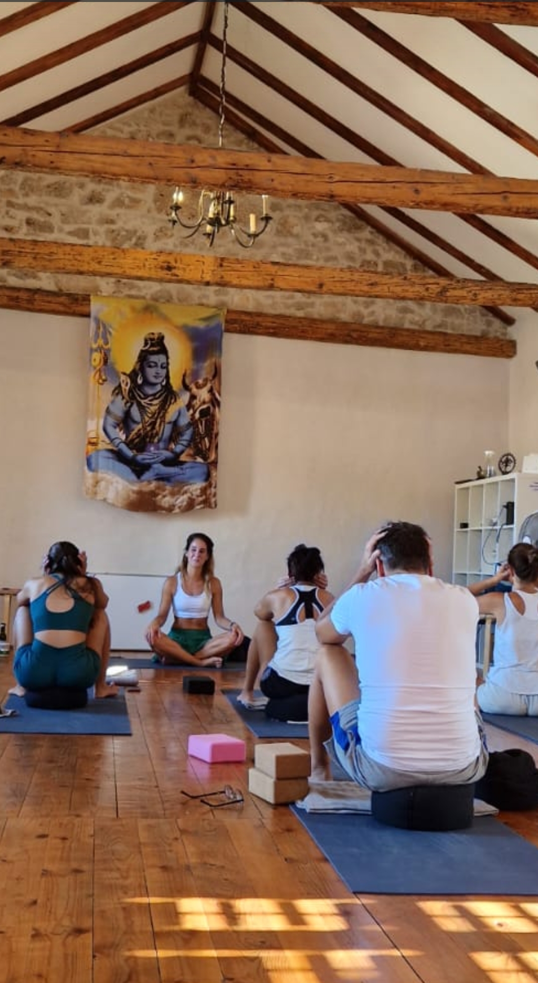 Photo from a yoga retreat — shared practice and rest in nature (3)